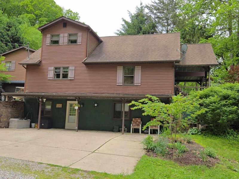 557 Ross Road SE, Lancaster, OH 43130 Photo 1