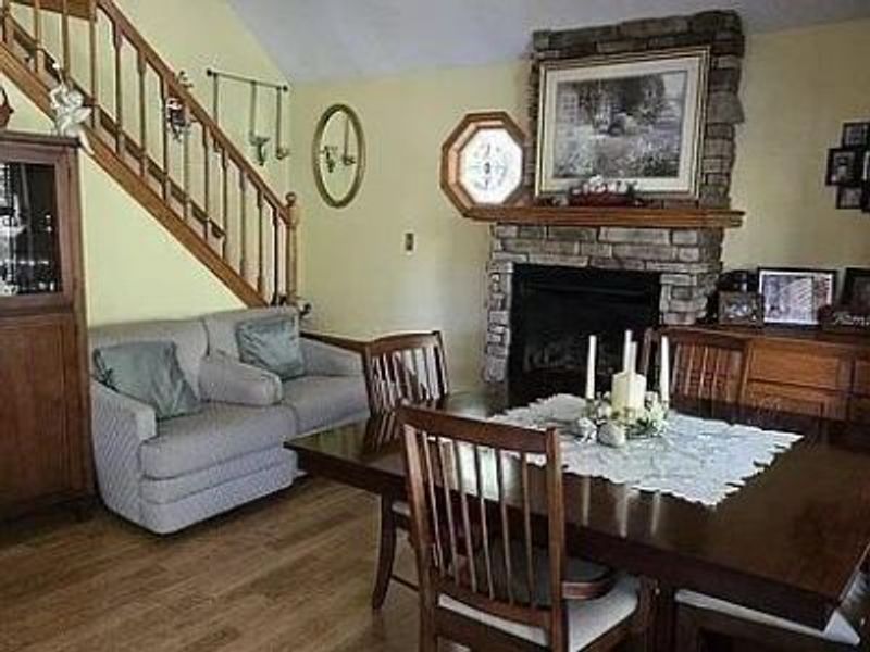 557 Ross Road SE, Lancaster, OH 43130 Photo 2