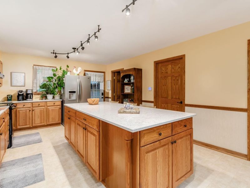 557 Ross Road SE, Lancaster, OH 43130 Photo 4