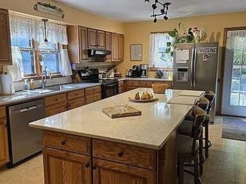 557 Ross Road SE, Lancaster, OH 43130 Photo 5
