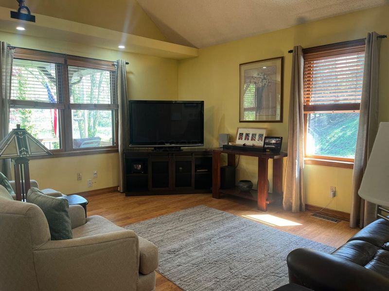 557 Ross Road SE, Lancaster, OH 43130 Photo 7