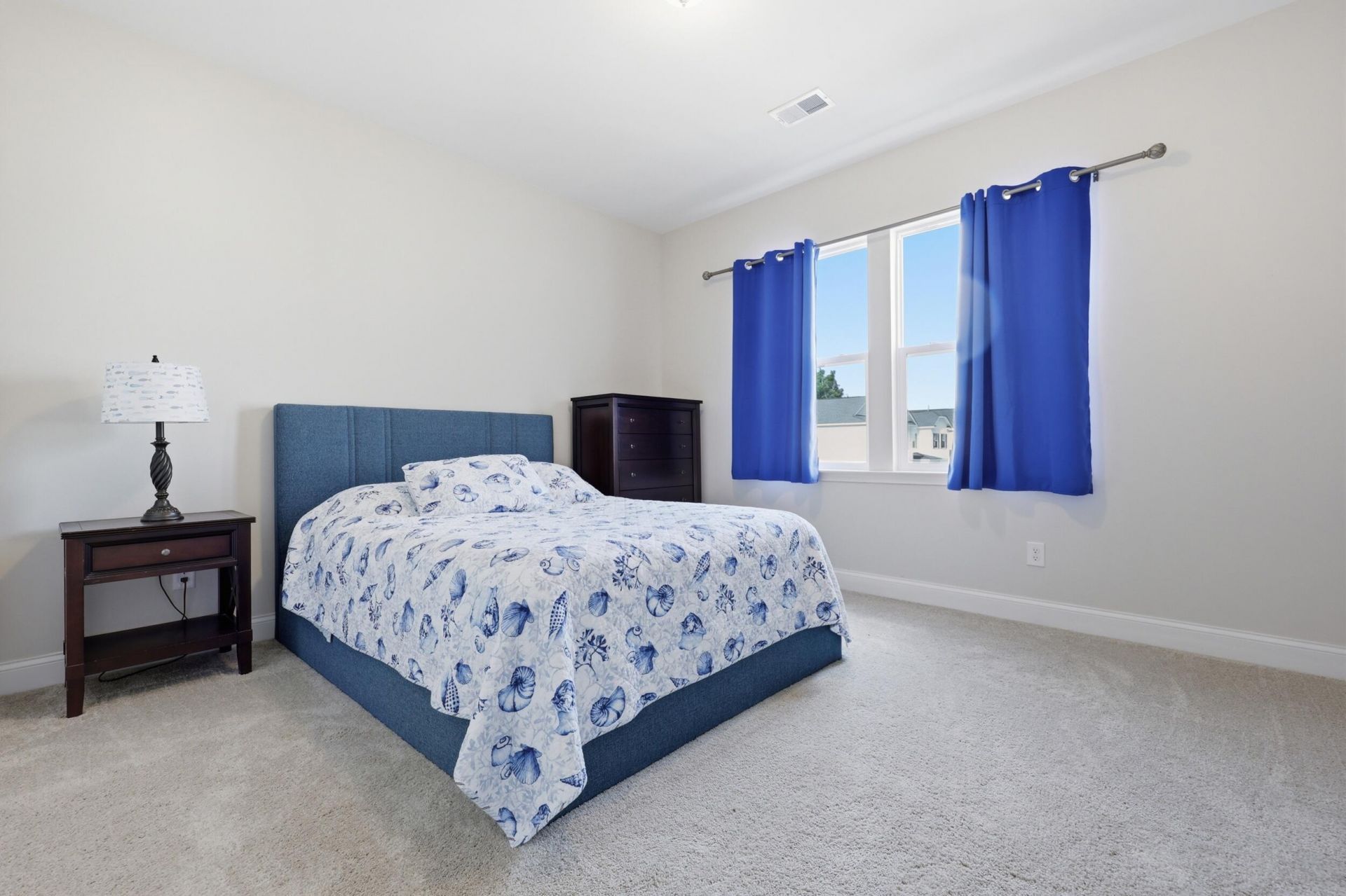 137 Hawthorne Landing Drive Photo 19