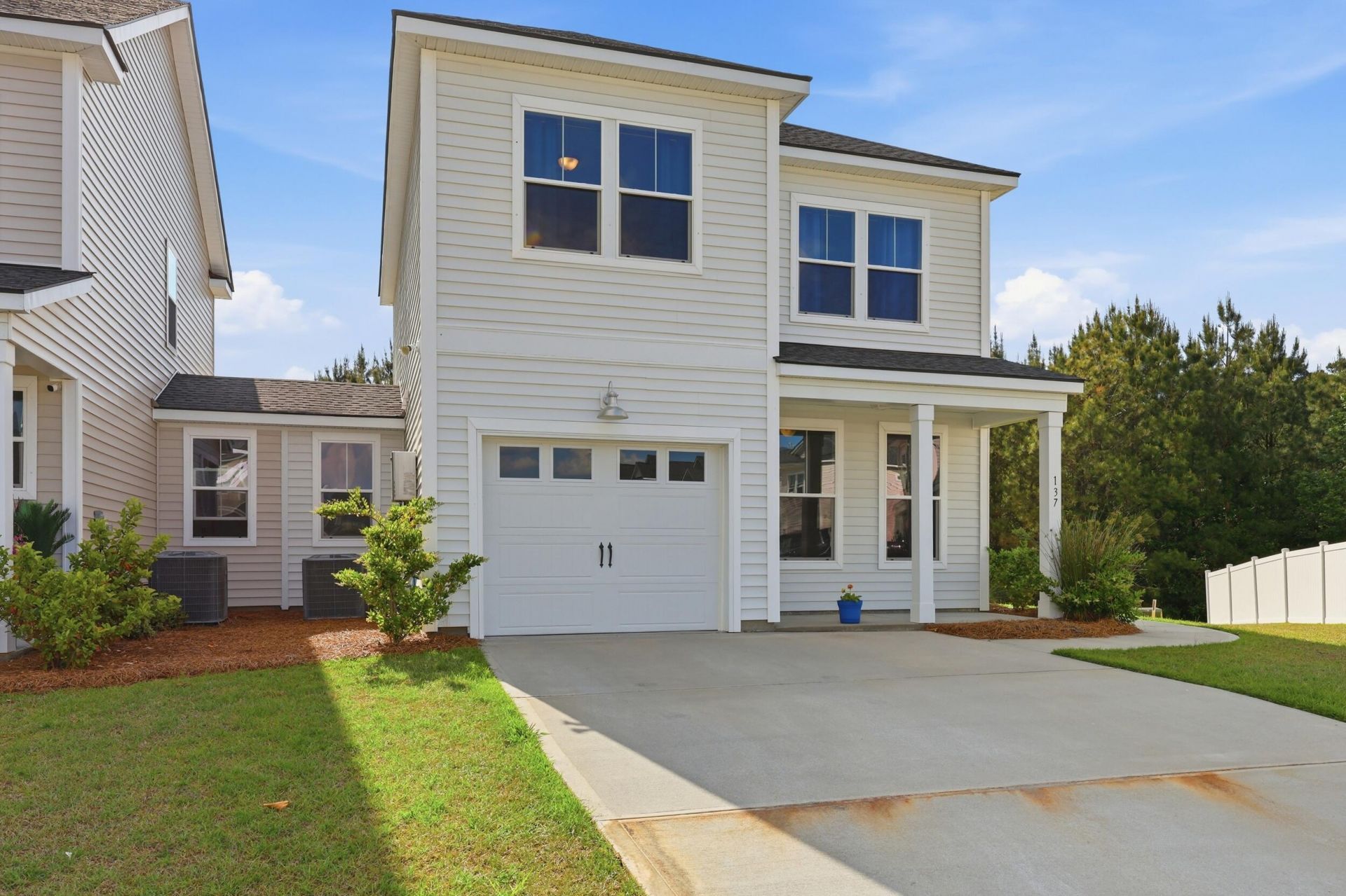 137 Hawthorne Landing Drive Photo 29