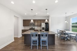 137 Hawthorne Landing Drive photo 4