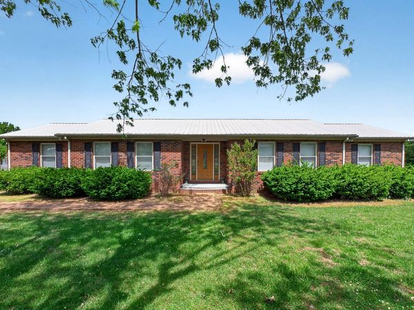 44 Barbara Cir , McMinnville, TN 37110