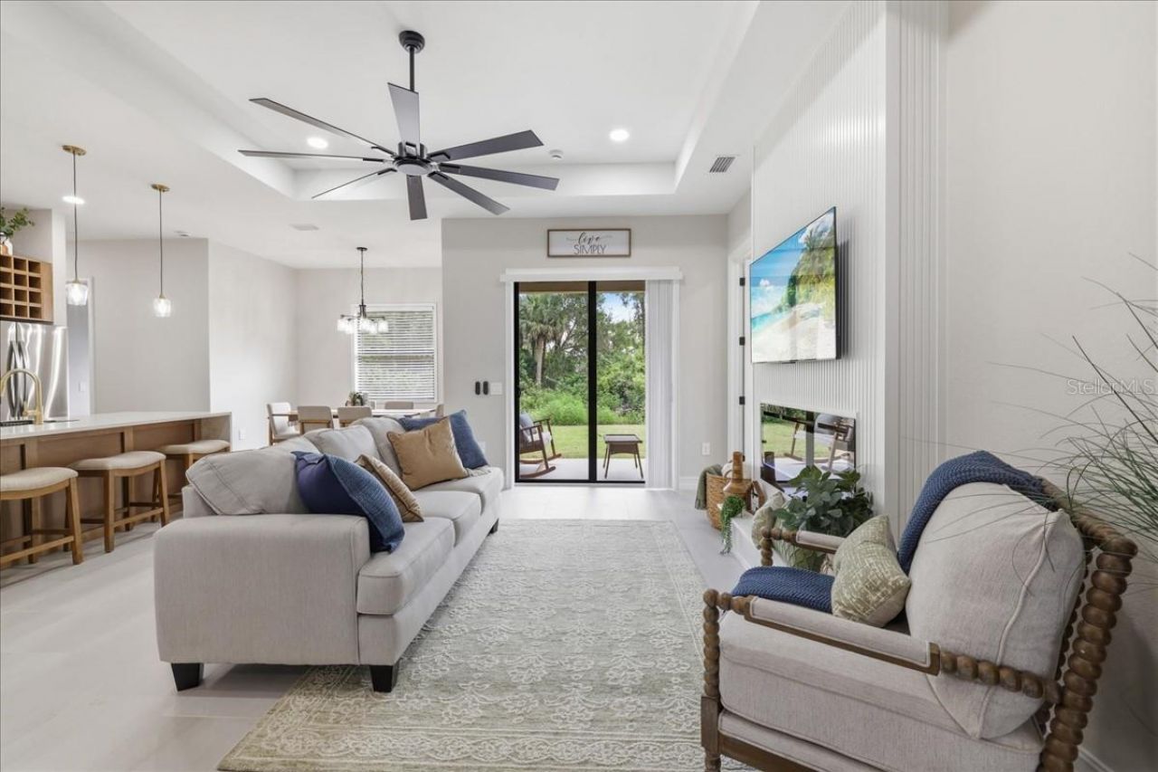 810 Sentinela Boulevard , Lehigh Acres, FL 33974 Photo
