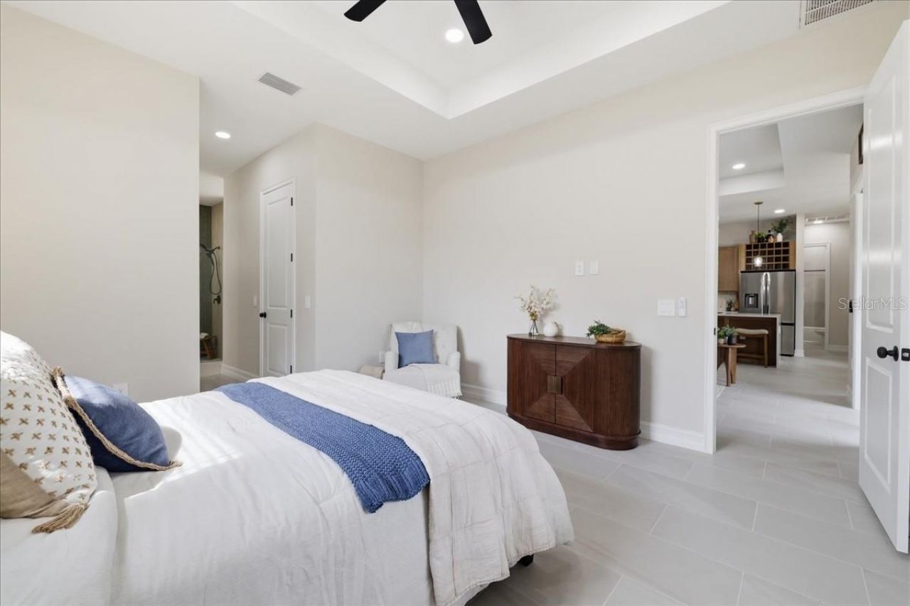 810 Sentinela Boulevard , Lehigh Acres, FL 33974 Photo