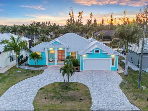 8084 BURWELL CIRCLE , PORT CHARLOTTE, FL 33981