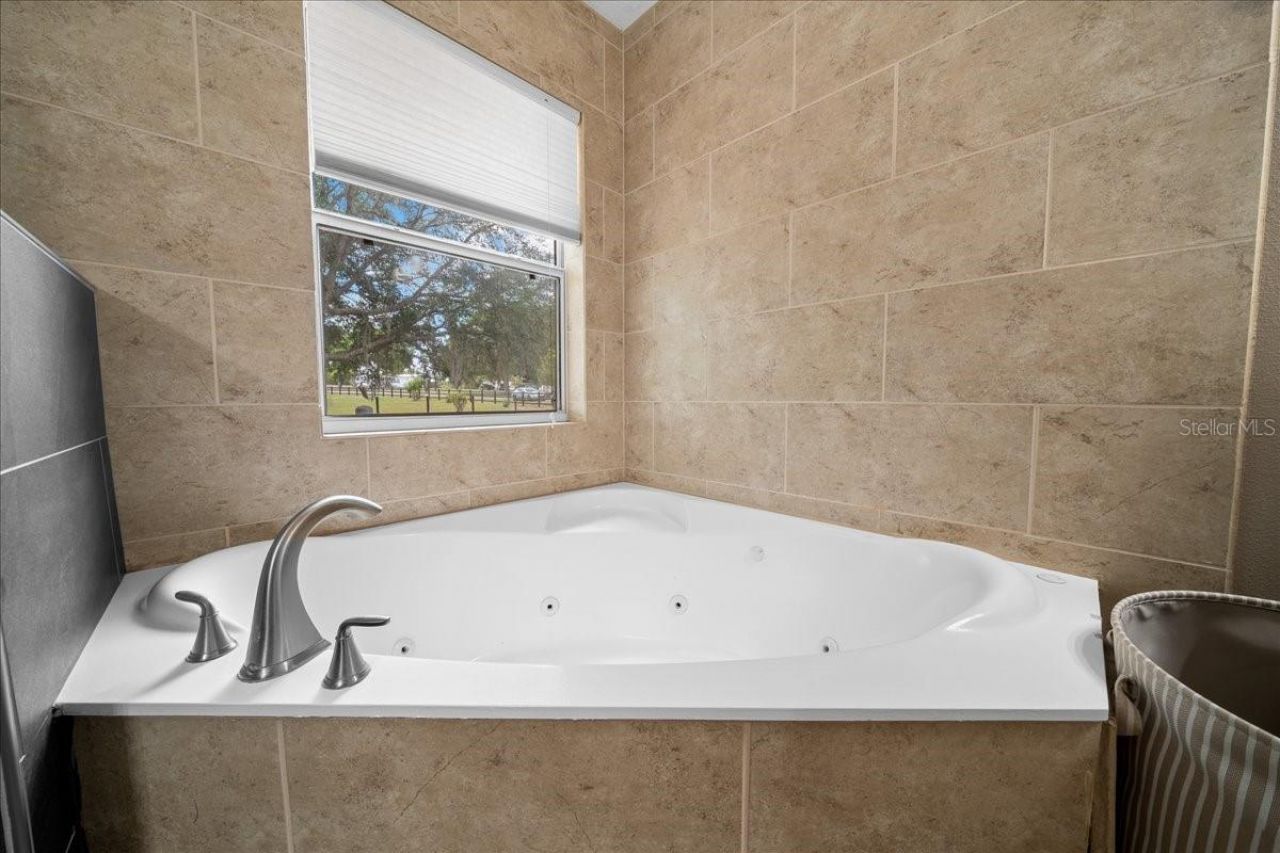 11985 SE 123rd Avenue, Ocklawaha, FL 32179 Photo