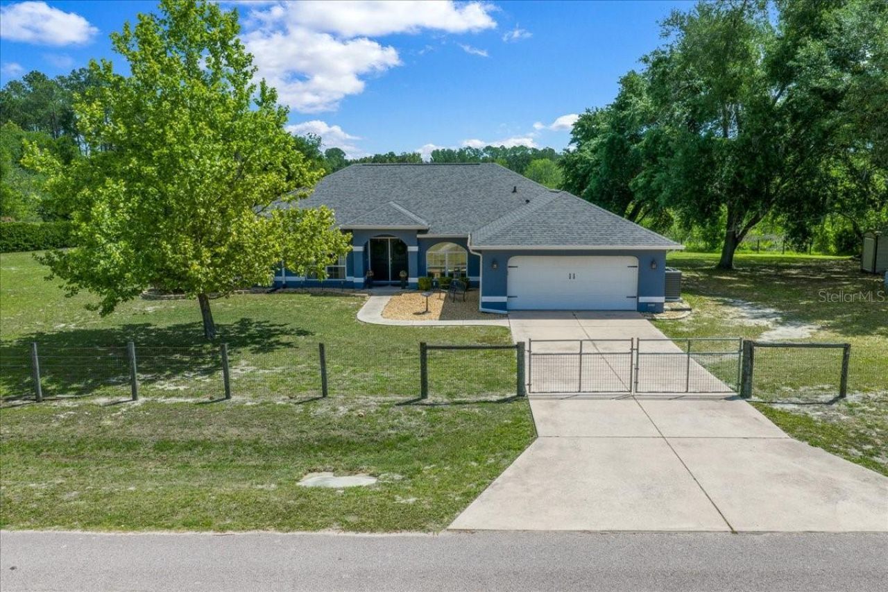 11985 SE 123rd Avenue, Ocklawaha, FL 32179 Photo