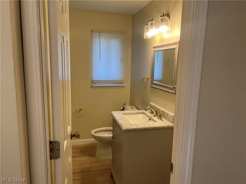 1602 Lee Terrace Drive, Wickliffe, OH 44092 Photo 4