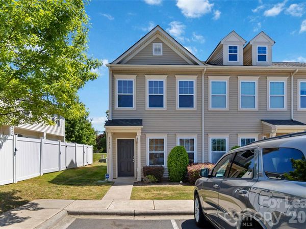 13598 Calloway Glen Drive, Charlotte, NC 28273