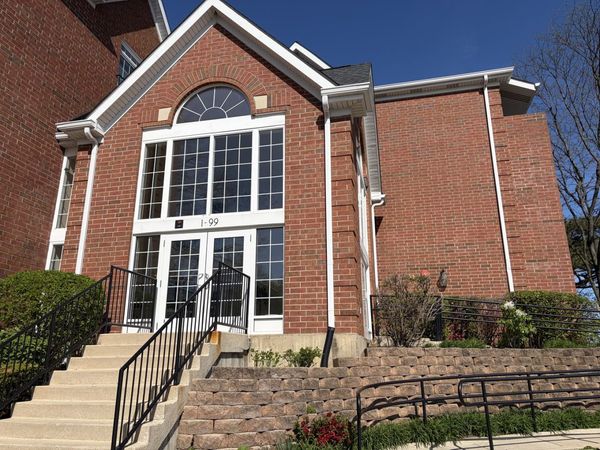 57 Hunt Club Drive , Unit 57, St. Charles, IL 60174