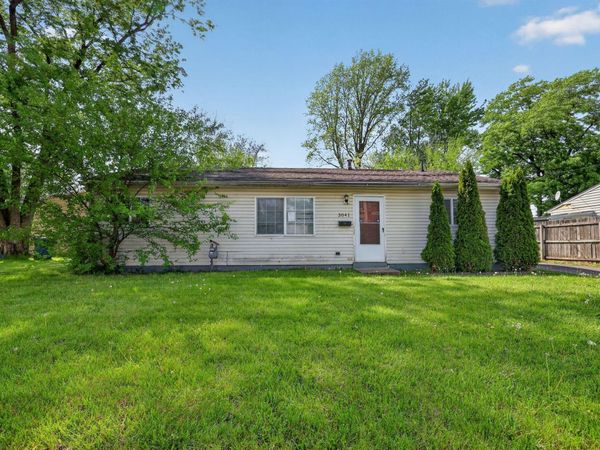 3041 Bluefield Drive , Columbus, OH 43207