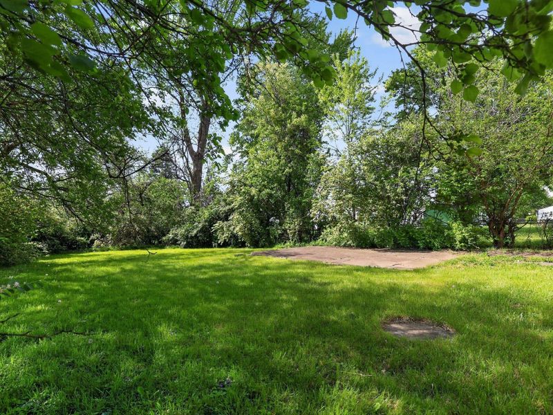 3041 Bluefield Drive , Columbus, OH 43207 Photo 5