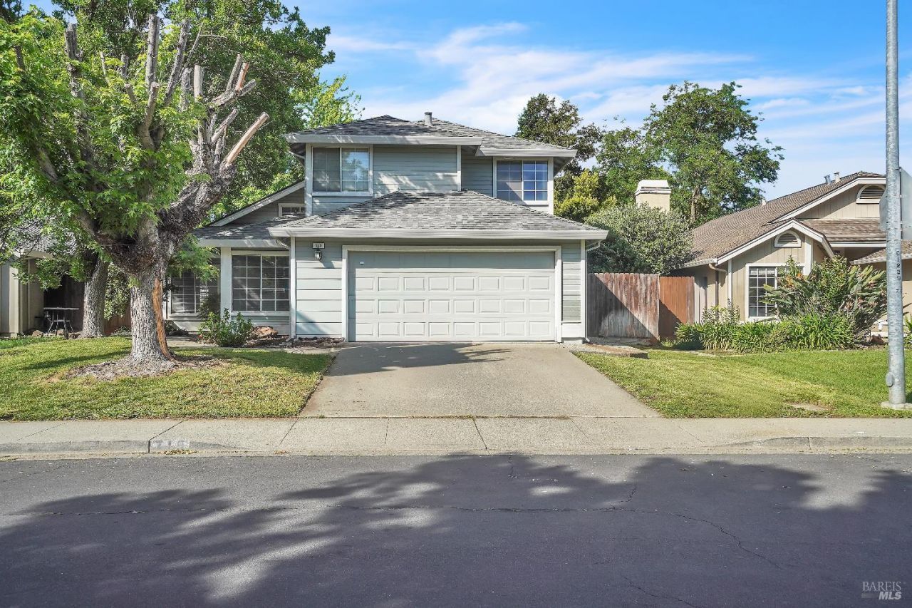 719 Raven Drive, Vacaville, CA 95687 Main Photo