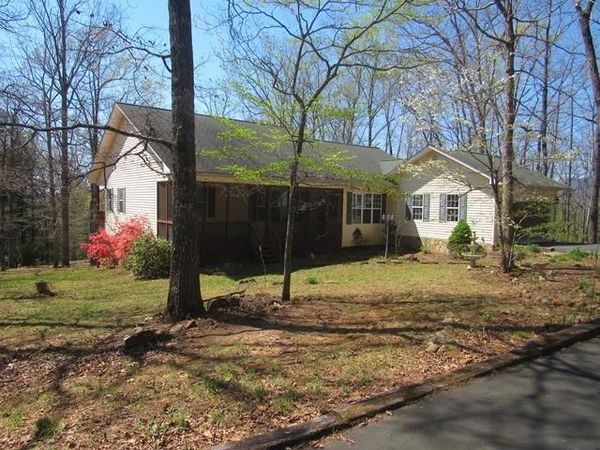 693 Puett Cove, Marble, NC 28960