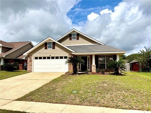 2728 Rosebud Drive E, Mobile, AL 36695