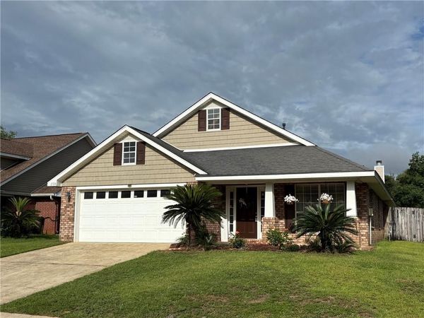 2728 Rosebud Drive E, Mobile, AL 36695
