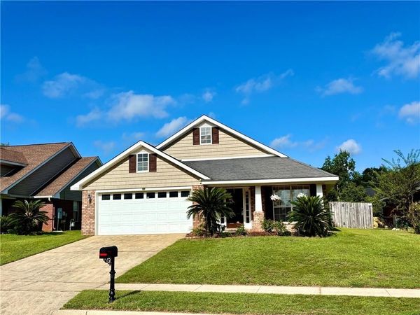 2728 Rosebud Drive E, Mobile, AL 36695