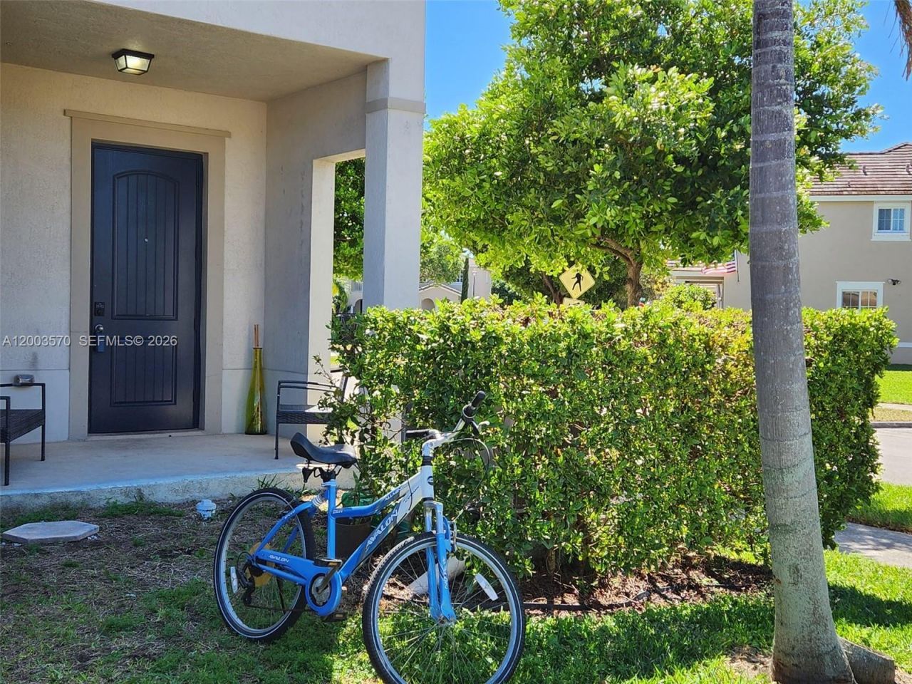 14237 SW 274th St , Homestead, FL 33032 Photo