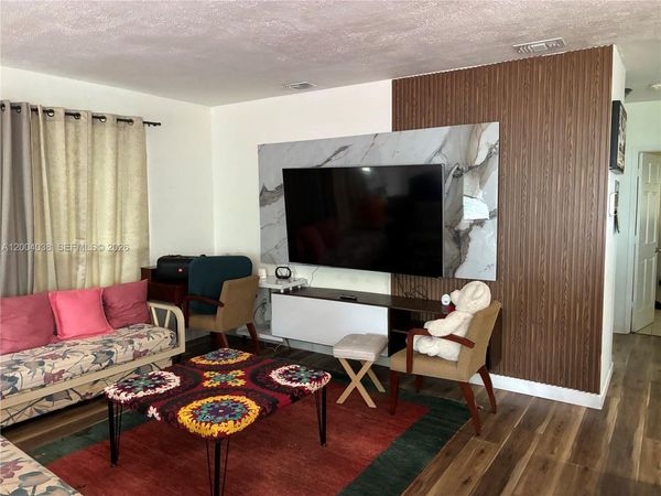 1440 NE 174th St, North Miami Beach, FL 33162