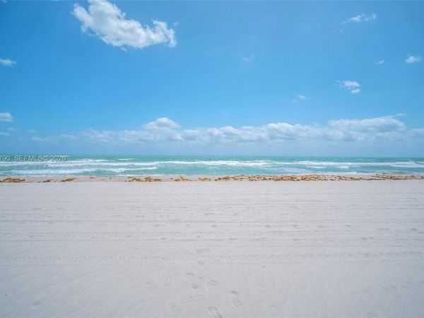 5313 Collins Ave , Unit 204, Miami Beach, FL 33140