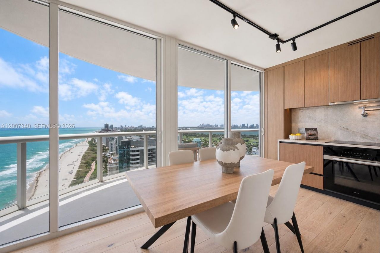 6365 Collins Ave , Unit 3904, Miami Beach, FL 33141 Photo