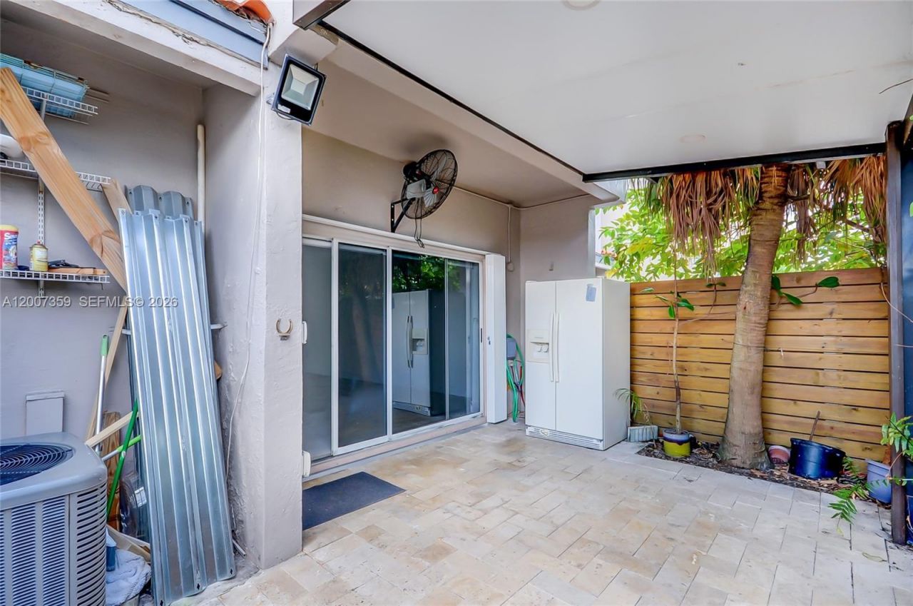 12909 SW 61 , Miami, FL 33183 Photo