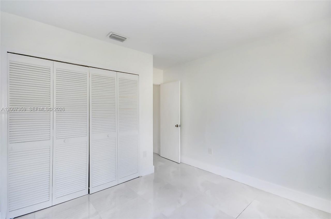 12909 SW 61 , Miami, FL 33183 Photo