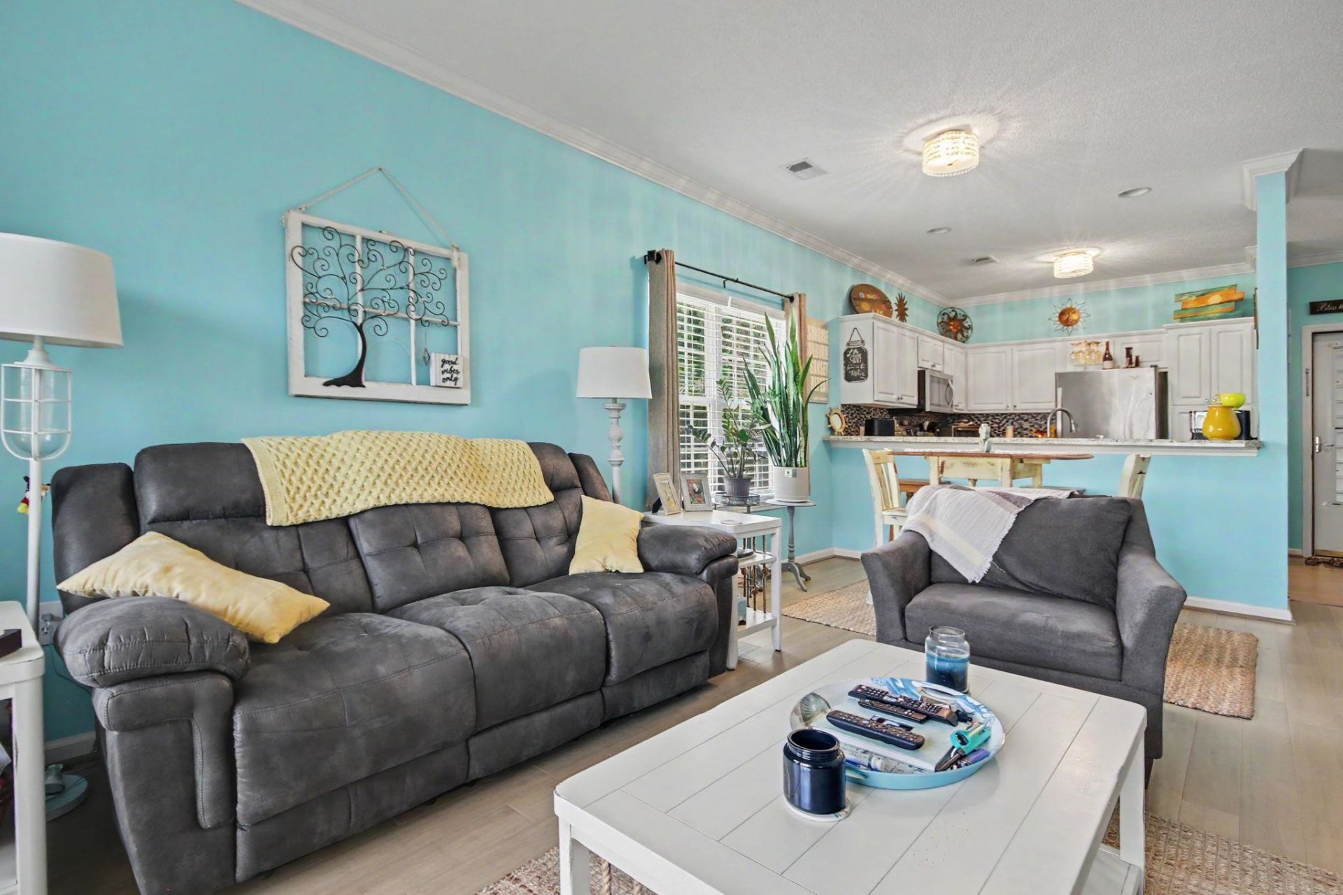 2498 Coastline Ct. Photo 14