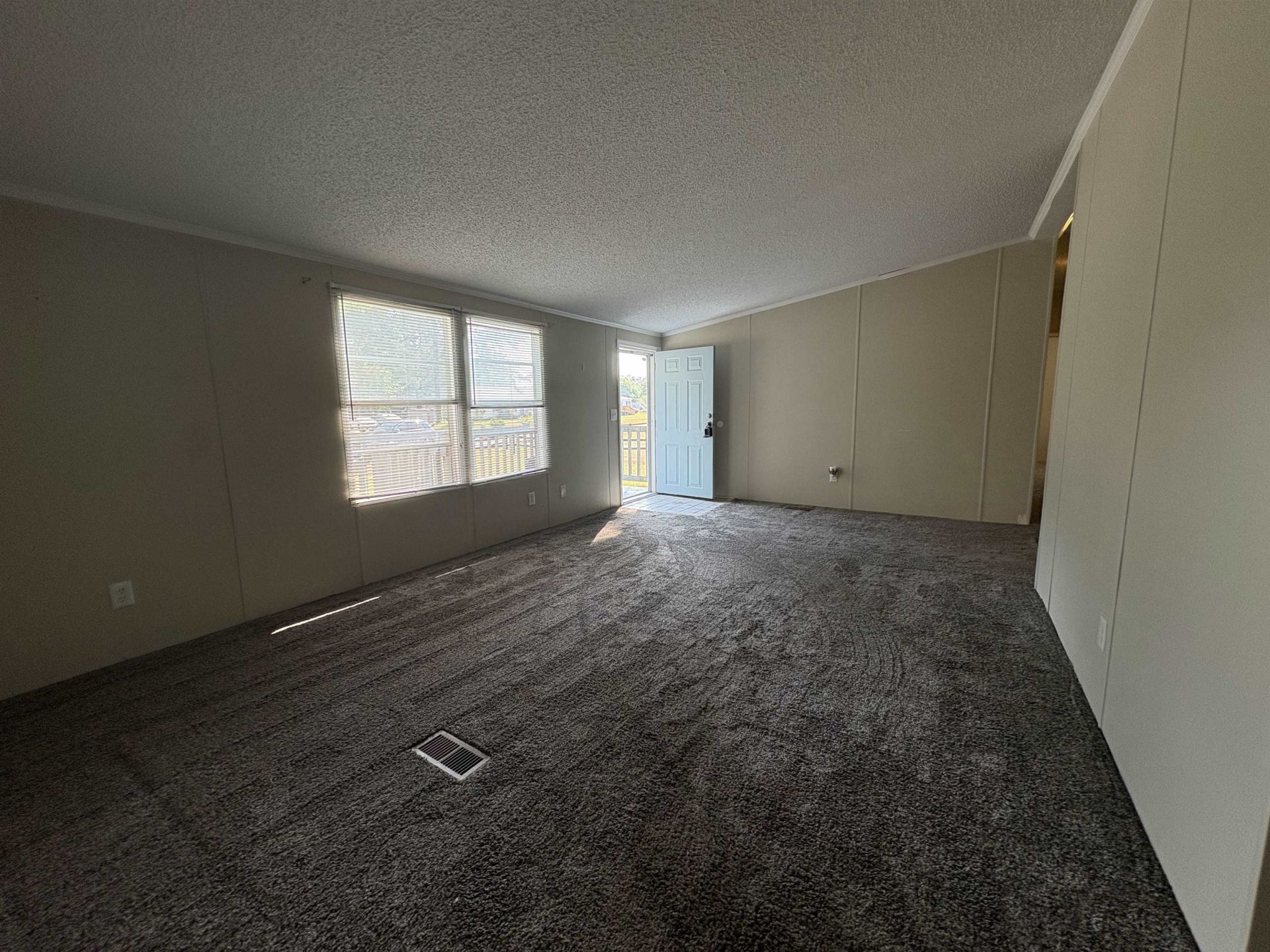 1219 Midvale Dr. Photo 12