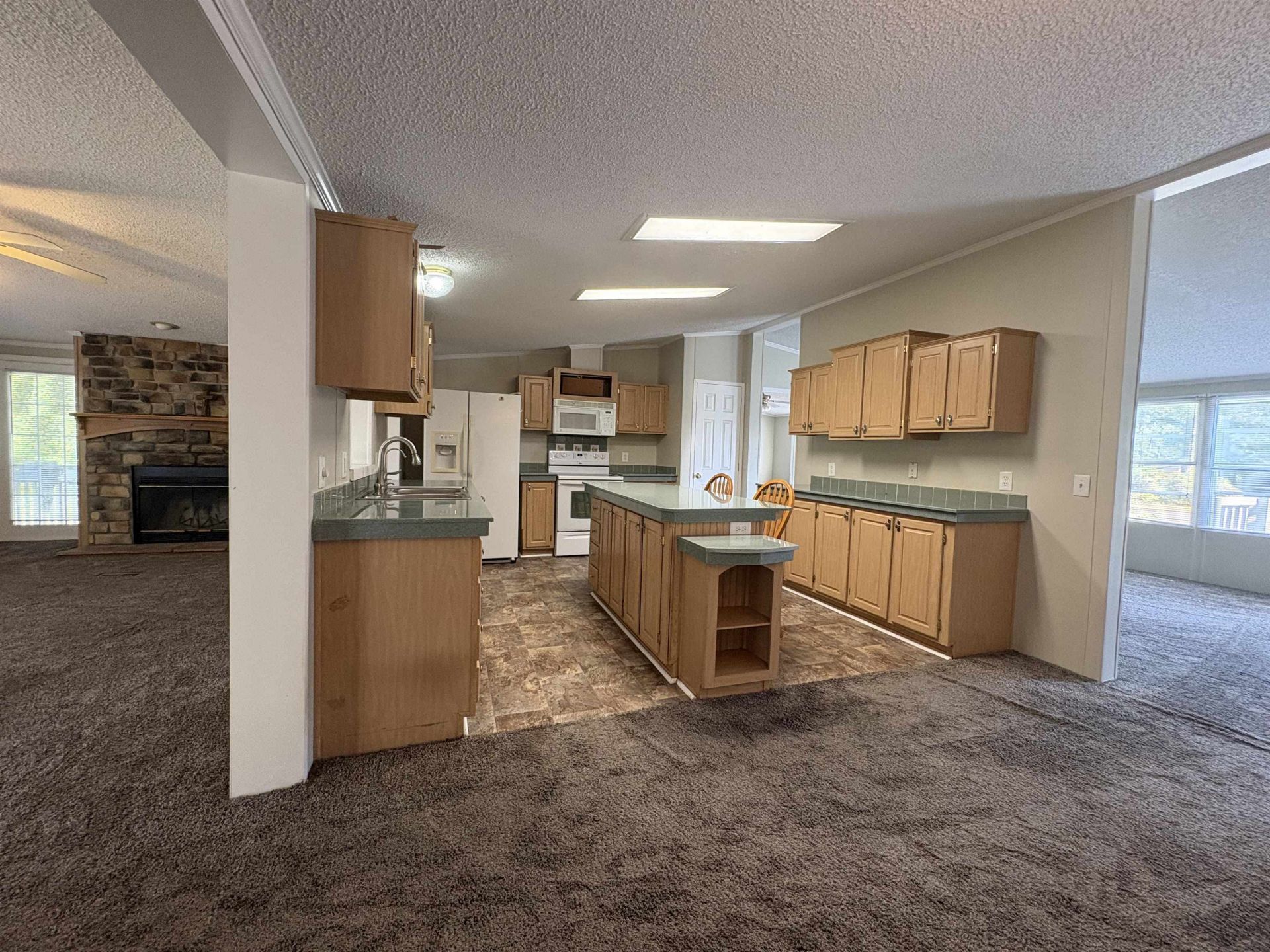 1219 Midvale Dr. Photo 15