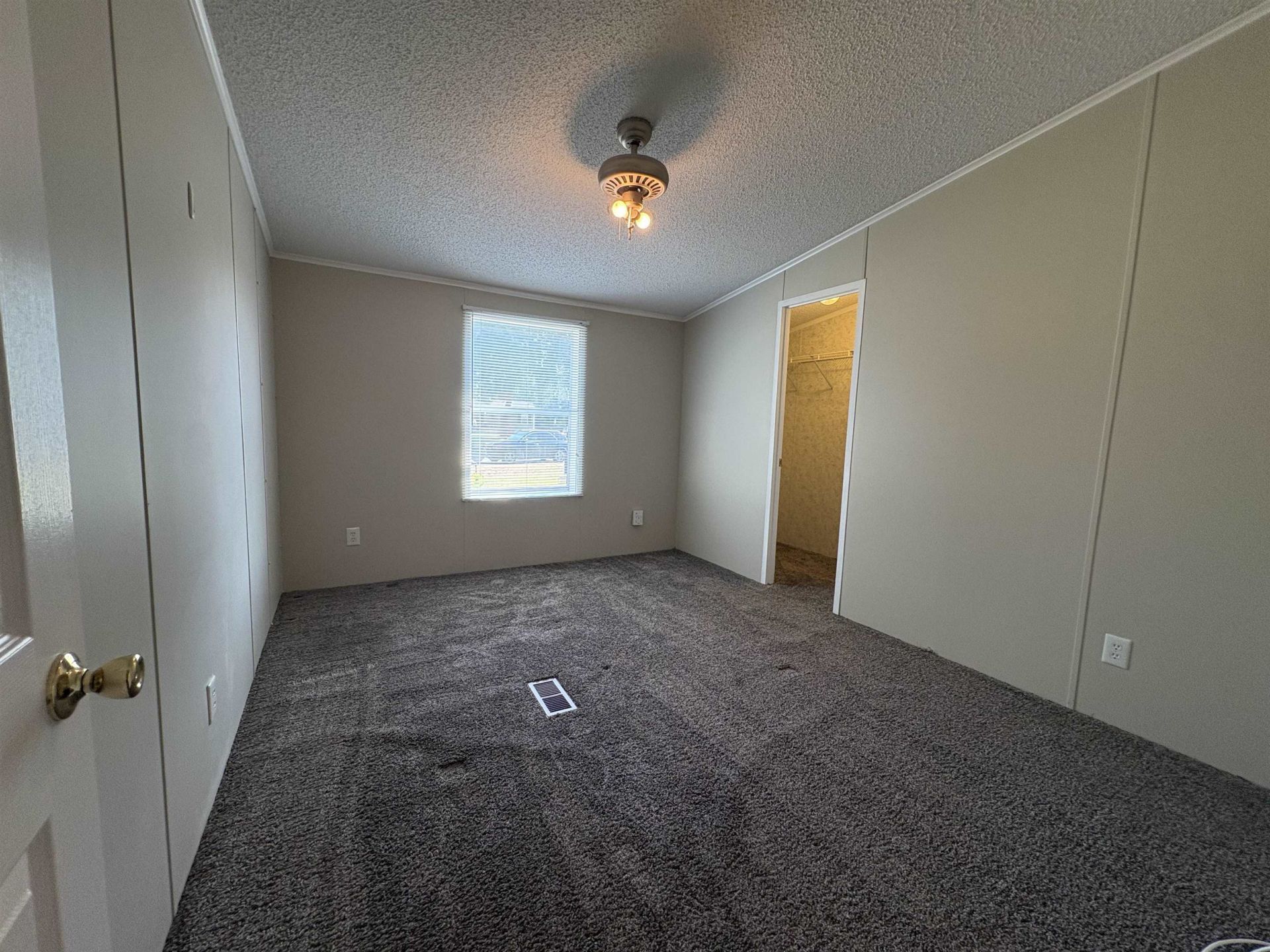 1219 Midvale Dr. Photo 19