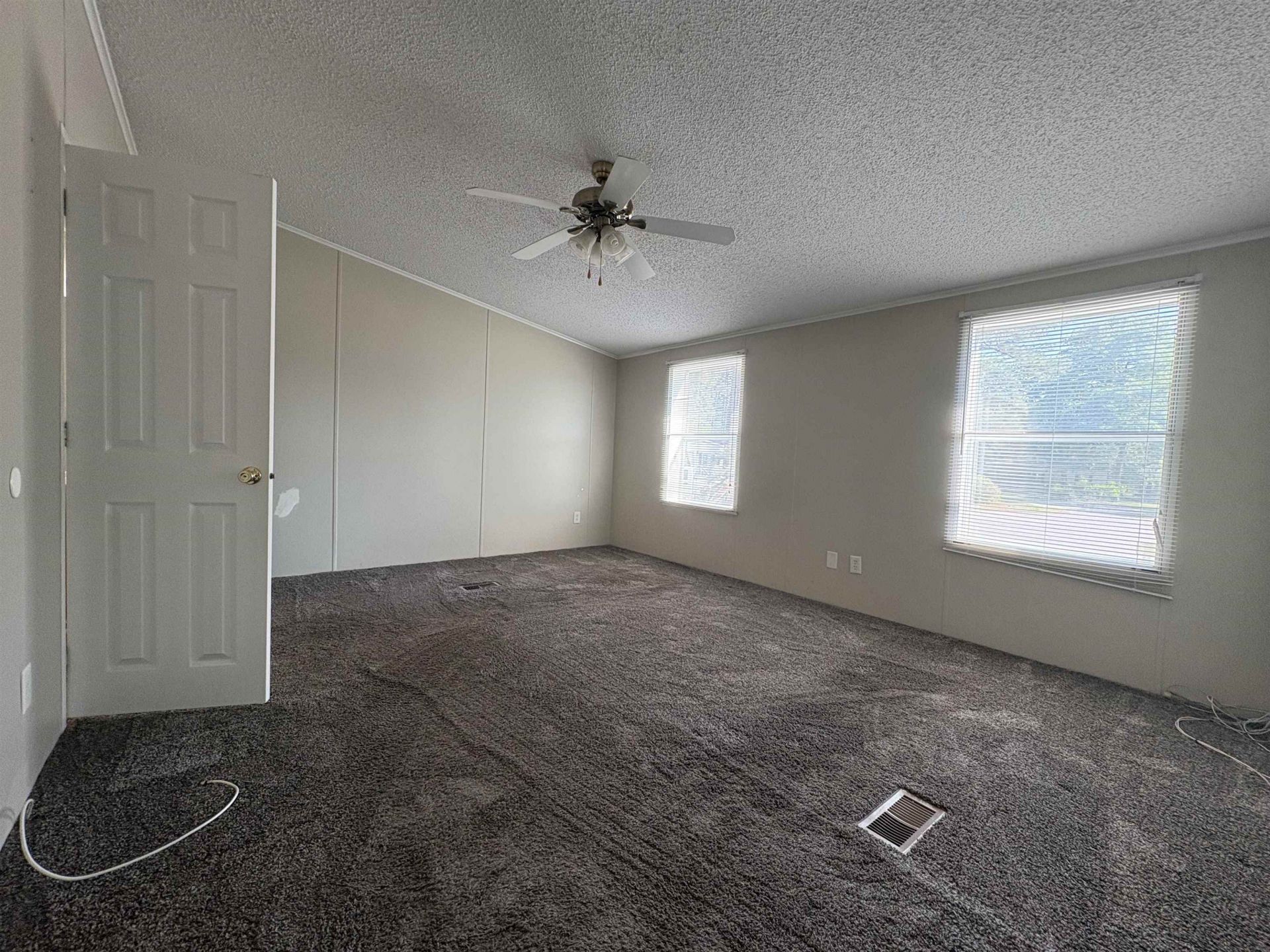 1219 Midvale Dr. Photo 5