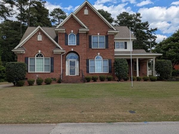 3647 Lakeshore Drive, Hope Mills, NC 28348