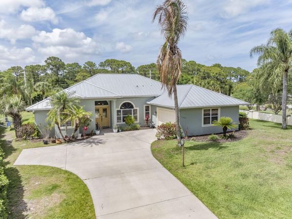 6489 53rd Circle, Vero Beach, FL 32967