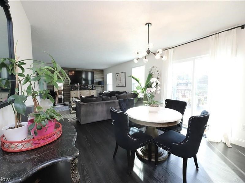 7786 Chesterfield Drive, Chippewa Lake, OH 44215 Photo 9