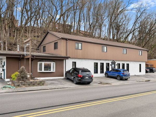 525 Allegheny River Boulevard, Verona, PA 15147