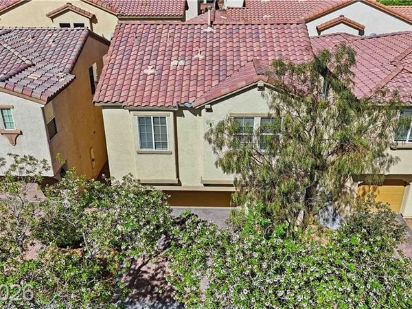 7471 Nicklin Street, Las Vegas, NV 89143