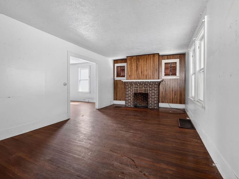 2448 Parkwood Avenue , Columbus, OH 43211 Photo 19