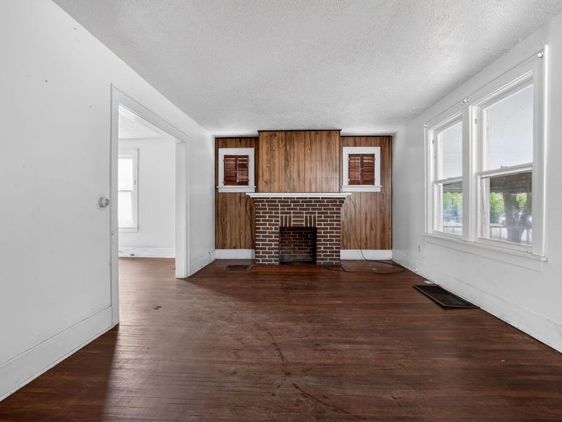 2448 Parkwood Avenue , Columbus, OH 43211 Photo 20