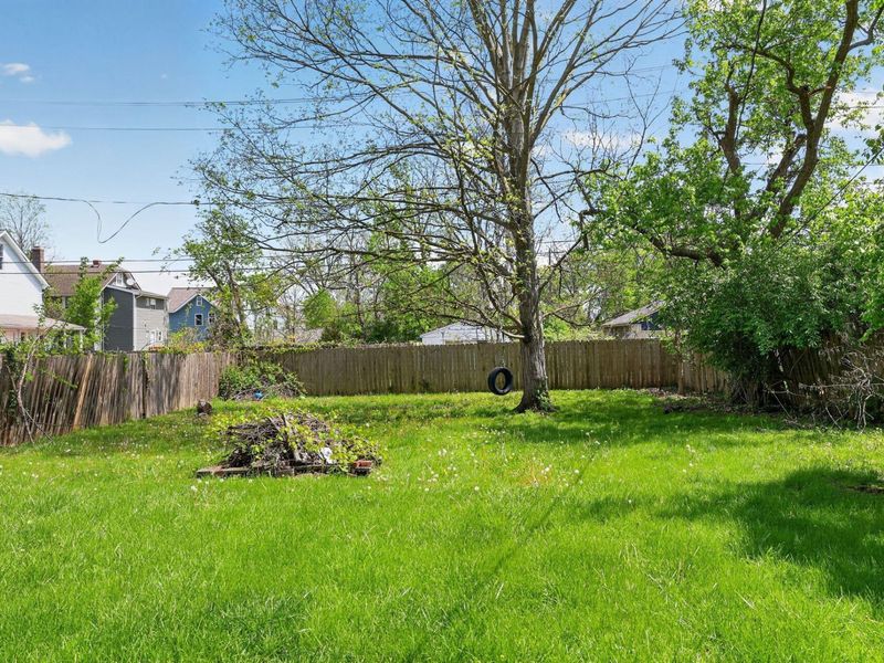 2448 Parkwood Avenue , Columbus, OH 43211 Photo 5