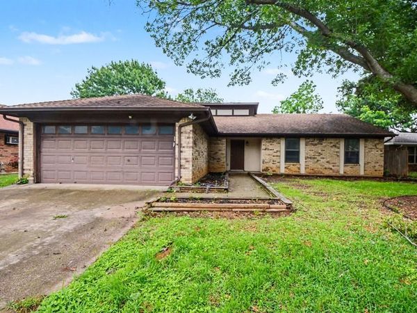 1562 Tiffany Forest Lane, Grapevine, TX 76051