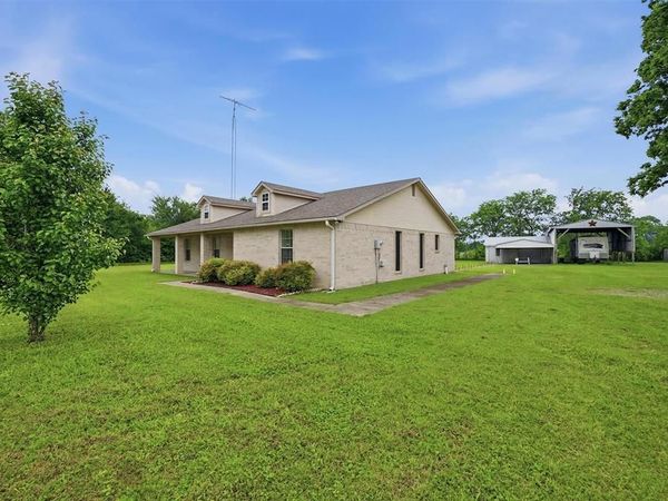 1808 E FM 120, Denison, TX 75021