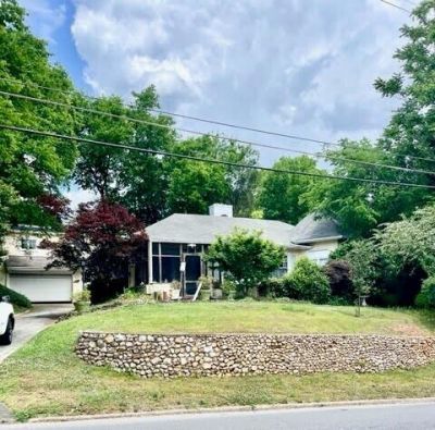 117 Shallowford Road, Chattanooga, TN 37404 Main Photo
