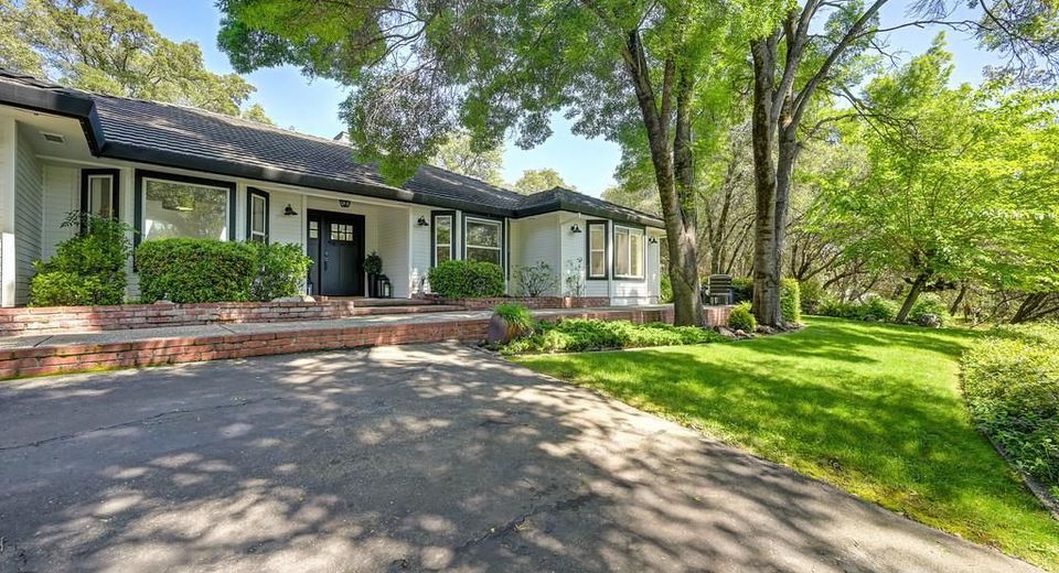 1440 Shadow Rock Dr, Auburn, CA 95602 Photo