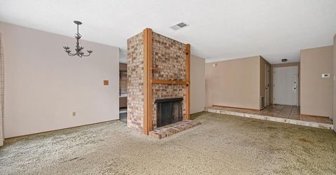 7828 Rockhurst Way, Sacramento, CA 95828 Photo