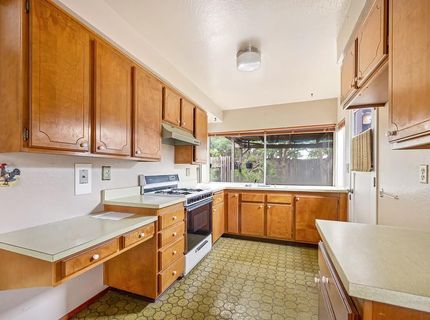 7828 Rockhurst Way, Sacramento, CA 95828 Photo