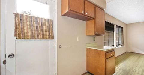 7828 Rockhurst Way, Sacramento, CA 95828 Photo